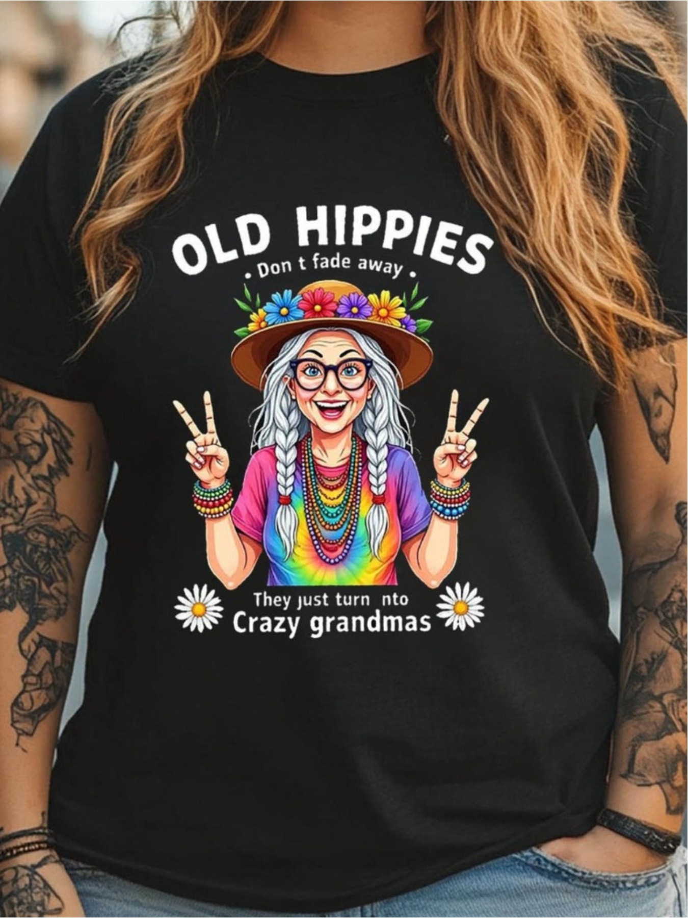 Men's Funny Vintage Hippie T-Shirt with "Old Hippies Turn Into Crazy Grandmas" Graphic - Retro Humor Gift Suitable for Grandparents, Casual Round Neck Tee for Spring Summer Wear, Novelty Conversation Starter for Retro Fashion Lovers
