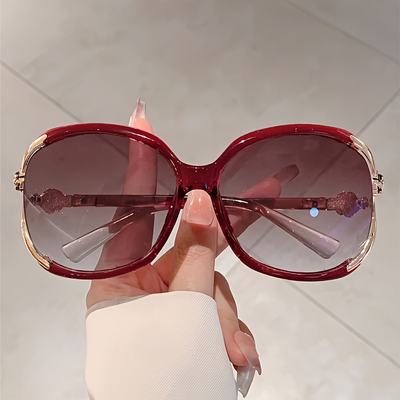 Women'S Camellia Pattern Square- Lightweight Large Frame with Golden-Tone Accents, Black And Golden Fashion Eyewear for Casual And Formal Outfits, High-End Exquisite Style